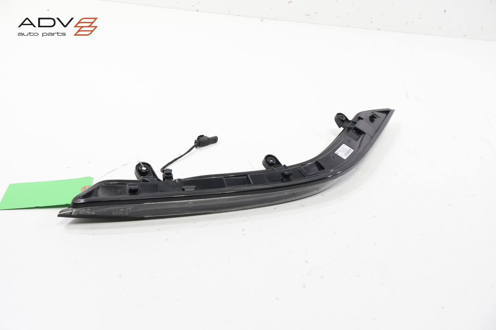 2014 - 2020 BMW i8 I12 REAR RIGHT PASSENGER SIDE TURN SIGNAL LIGHT LAMP OEM