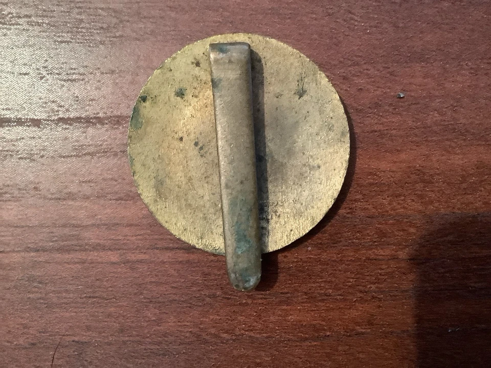 GLOUCESTERSHIRE SPECIAL CONSTABLE ENAMEL BADGE IN REASONABLE CONDITION - Image 2 of 2