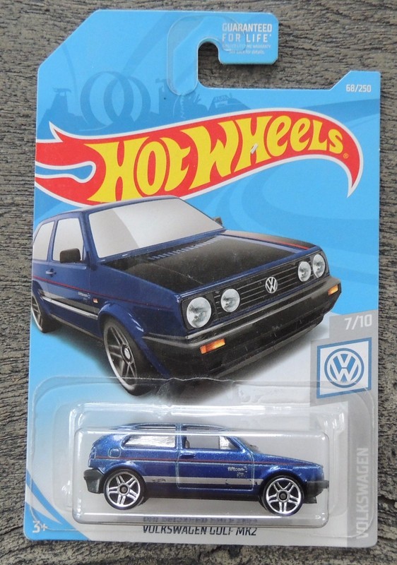 Hot Wheels Volkswagen Series Golf MK2 Blue