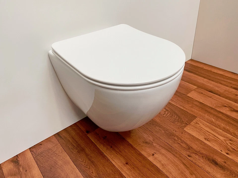 Adob verkürzte wandhängende WC Keramik, Komplett + Deckel mit Absenkautomatik, - Bild 2 von 4