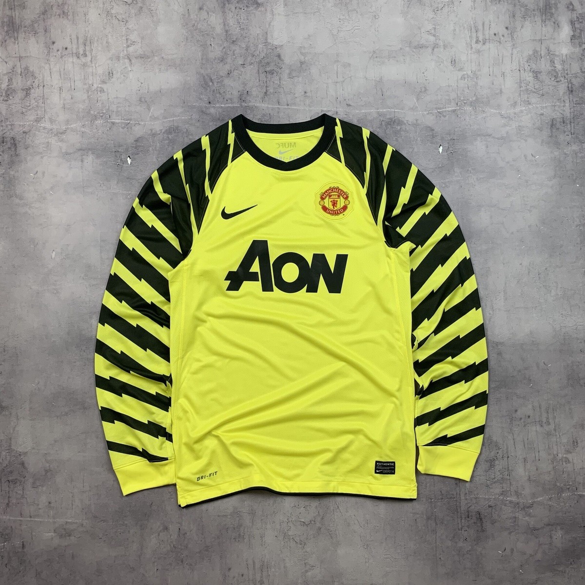 Rare! Vintage Nike Manchester United Goalkeeper Jersey Lightning