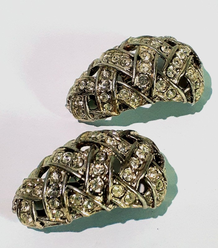 USA Chunky 1980's Gold Tone and Large Rhinestone Vintage Clip on Earrings