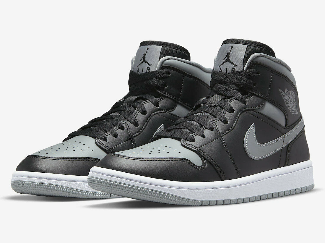 NEW Air Jordan 1 Mid Women s Size 5.5 Black Particle Grey White