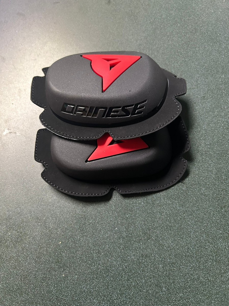 New Dainese Knee Pucks Sliders Pair 2 Pcs Red Devil Cat Emblem