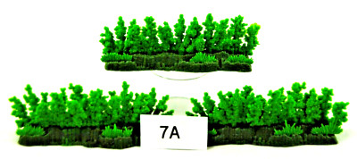 1:32 BRITAINS FARM 1730 verschiedene GREEN HEDGES & GRASS VERGES on BASIS Mix Lot