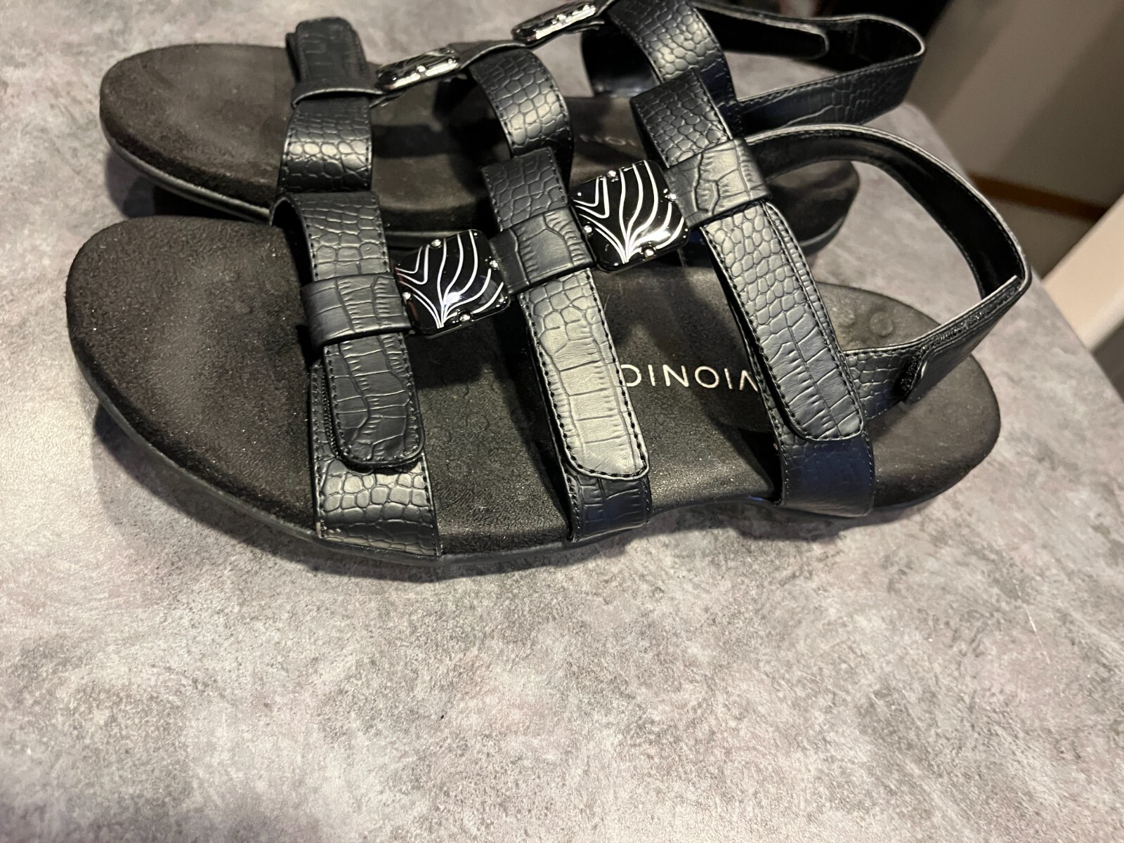 Vionic Amber Sandals Black Adjustable Straps Cush… - image 4