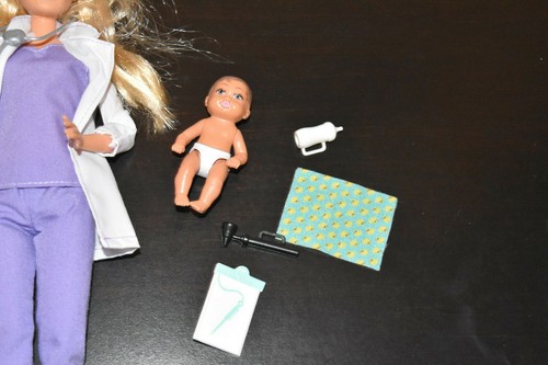Barbie Baby Doctor Pediatrician Playset - Career Doll Purple Scrubs Complete - Picture 2 of 4