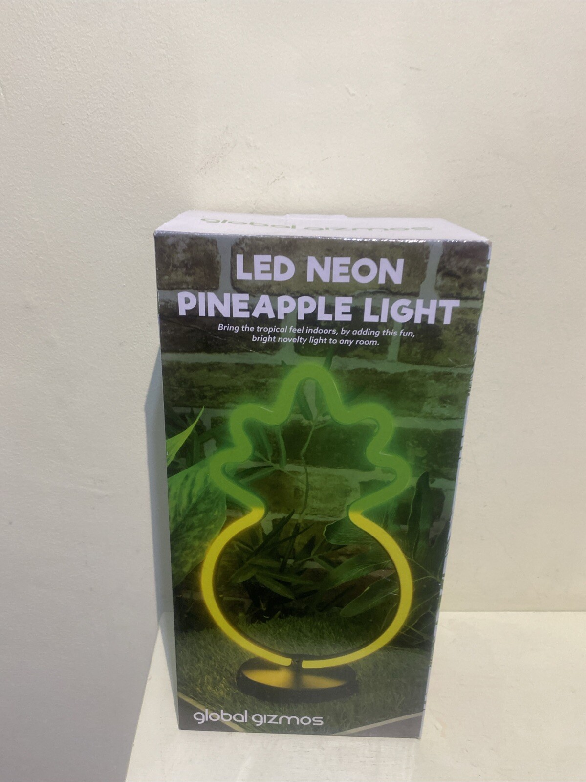 GLOBAL GIZMOS LED Neon Pineapple Light Height 30cm
