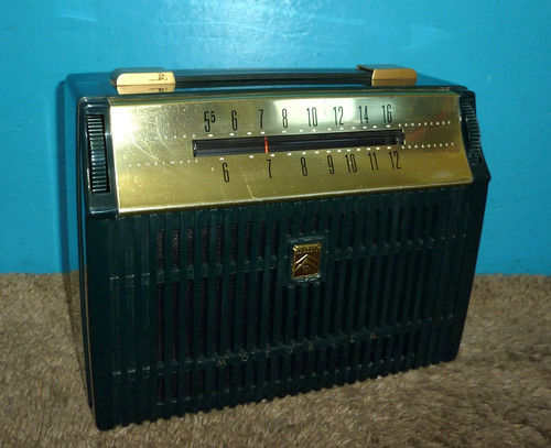 Motorola 63LS1 Portable Tube Radio Works