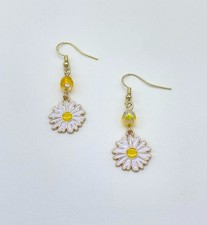 Handmade White & Yellow Daisy and Yellow Czec...