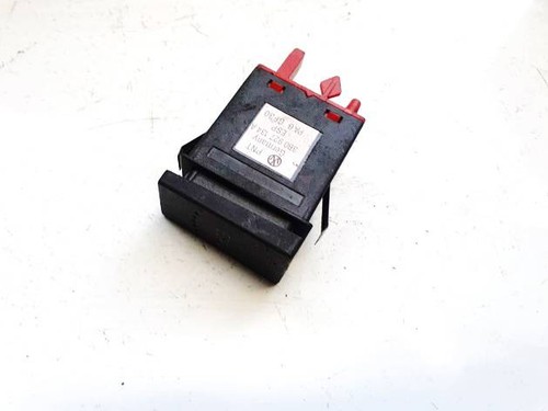 3b0927134a SCHALTER ESP off  Volkswagen Passat DE2639905-02