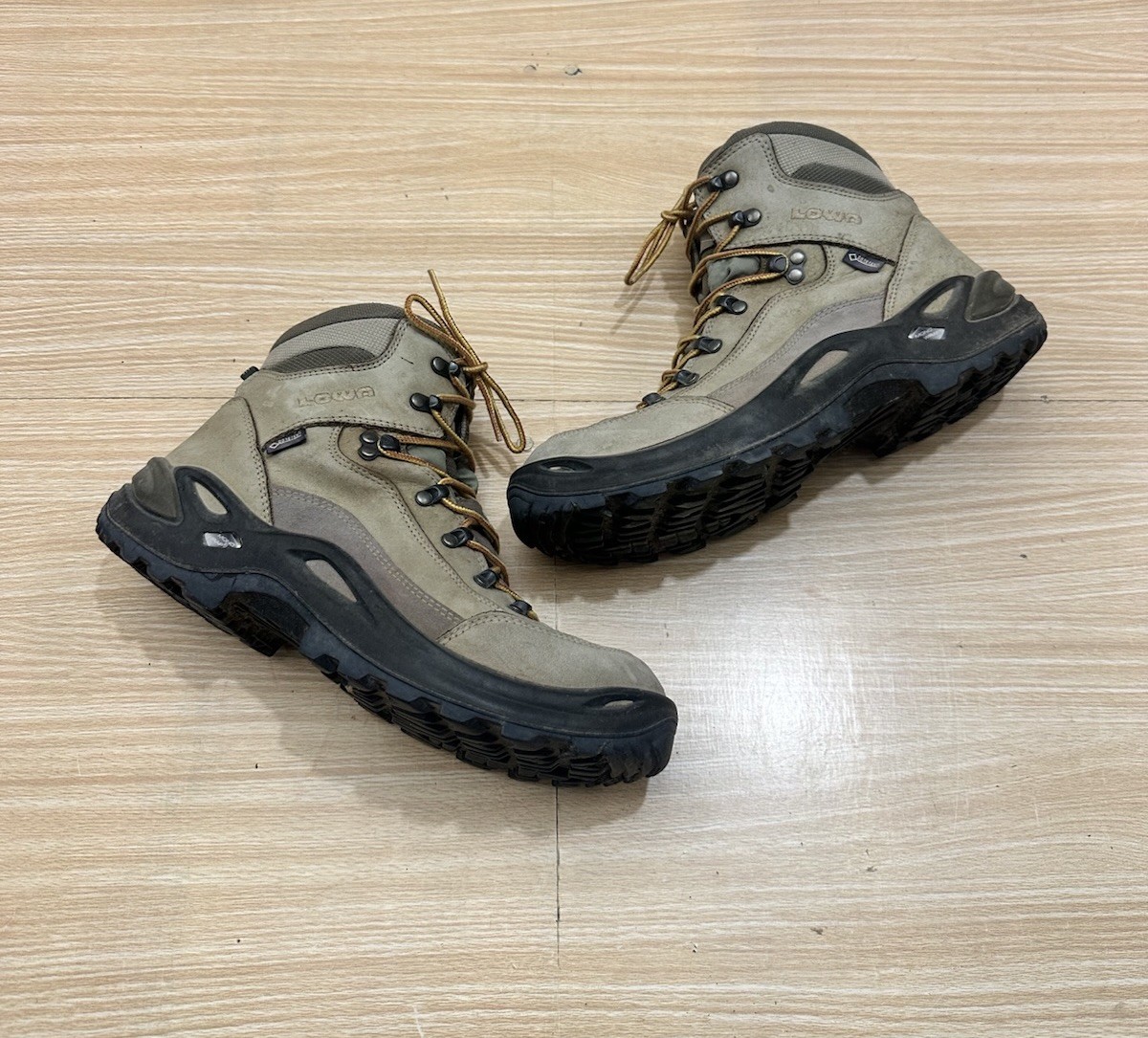 lowa renegade mid gore tex