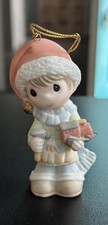 Precious Moments "SHARE THE GIFT OF LOVE" Making Memories 111016 3.5" 
