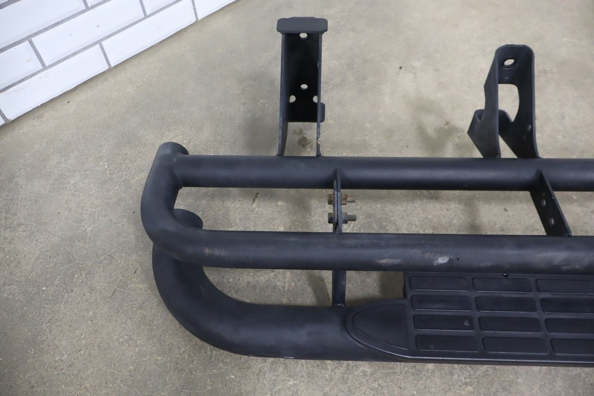 2003 - 2009 Hummer H2 Left Nerf Running Board OEM 15172444 for