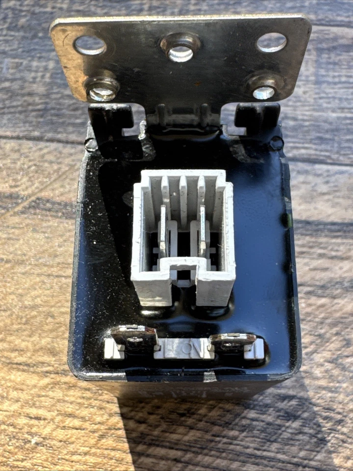 Filtro de ruido para lavadora Whirlpool Duet Foto 3 de 4