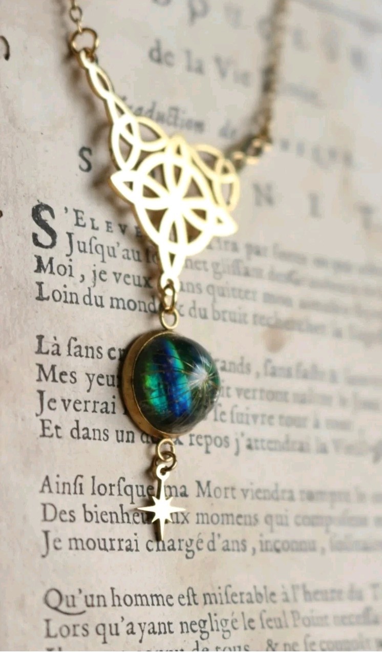 Alpha Ursae Minoris Et Son Noeud De Sorciere amulette de protection pour votre quotidien