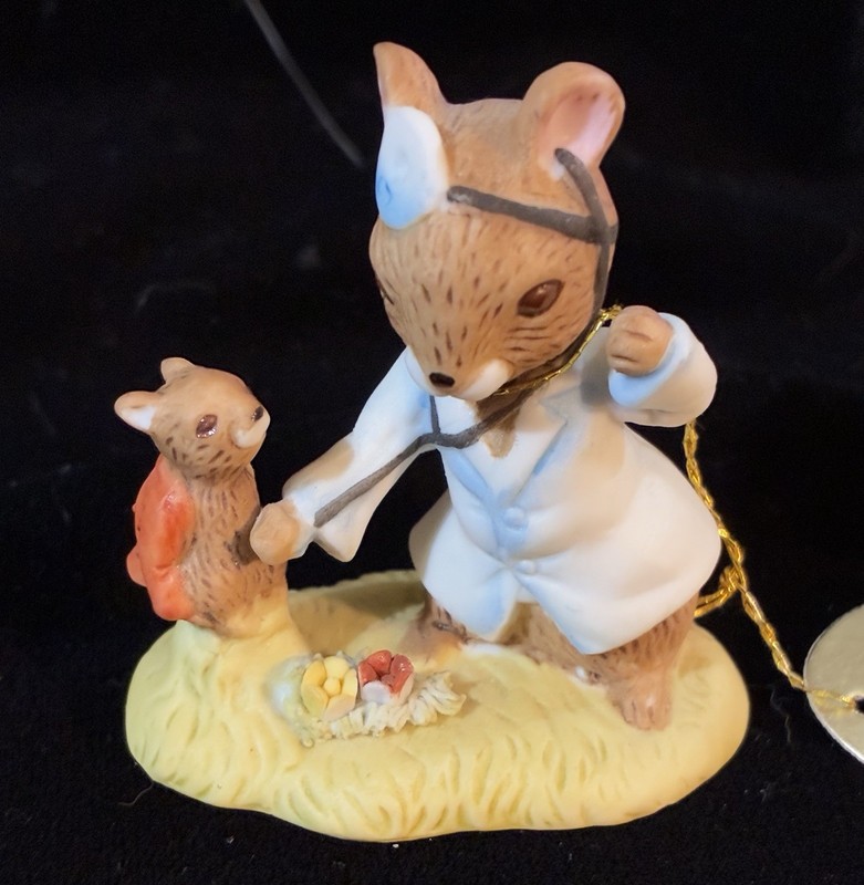 Vintage 1976 Enesco Storybook Mice Figurines “At Work And Play” Doctor 8713