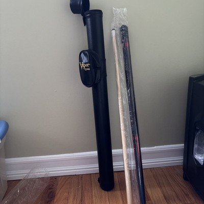VIPER PRO SERIES Pool Cue Stick Red Black Q-Vault Black Case Bag 19oz NEW 58 
