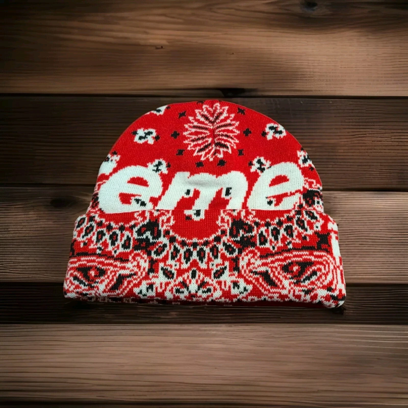 Bonnet rouge neuf Supreme FW24 Bandana grand logo   authentique