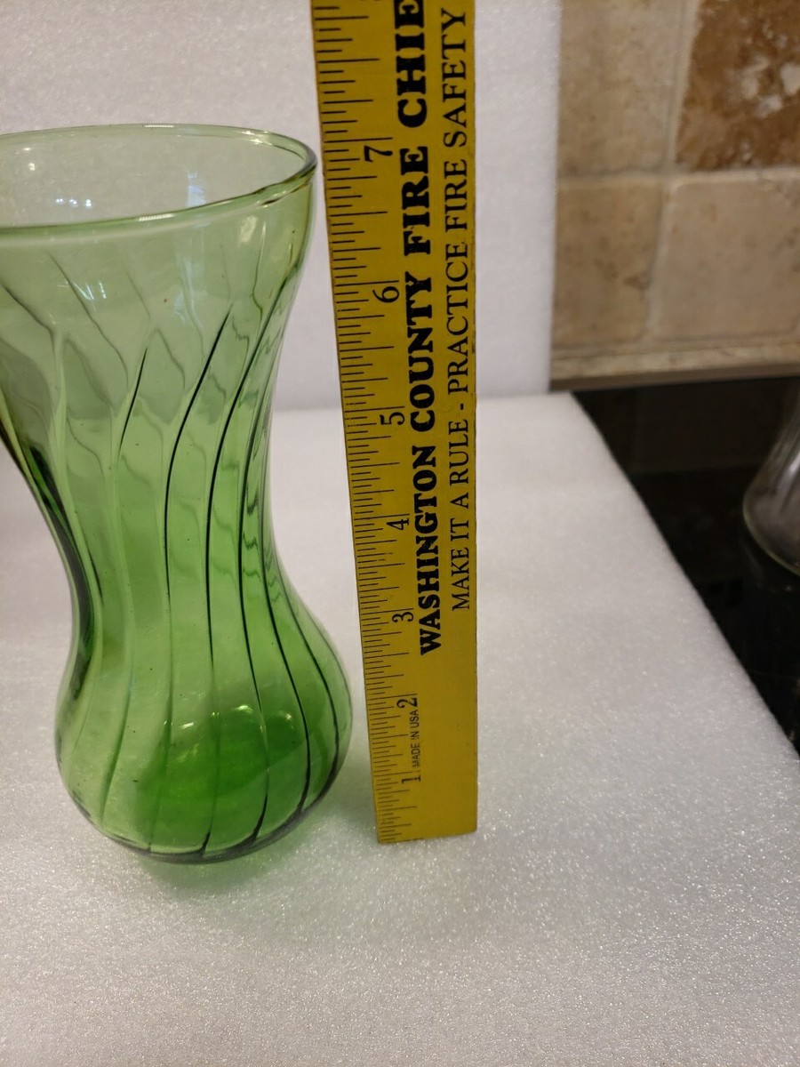 Vintage~Emerald Green Color~6.85