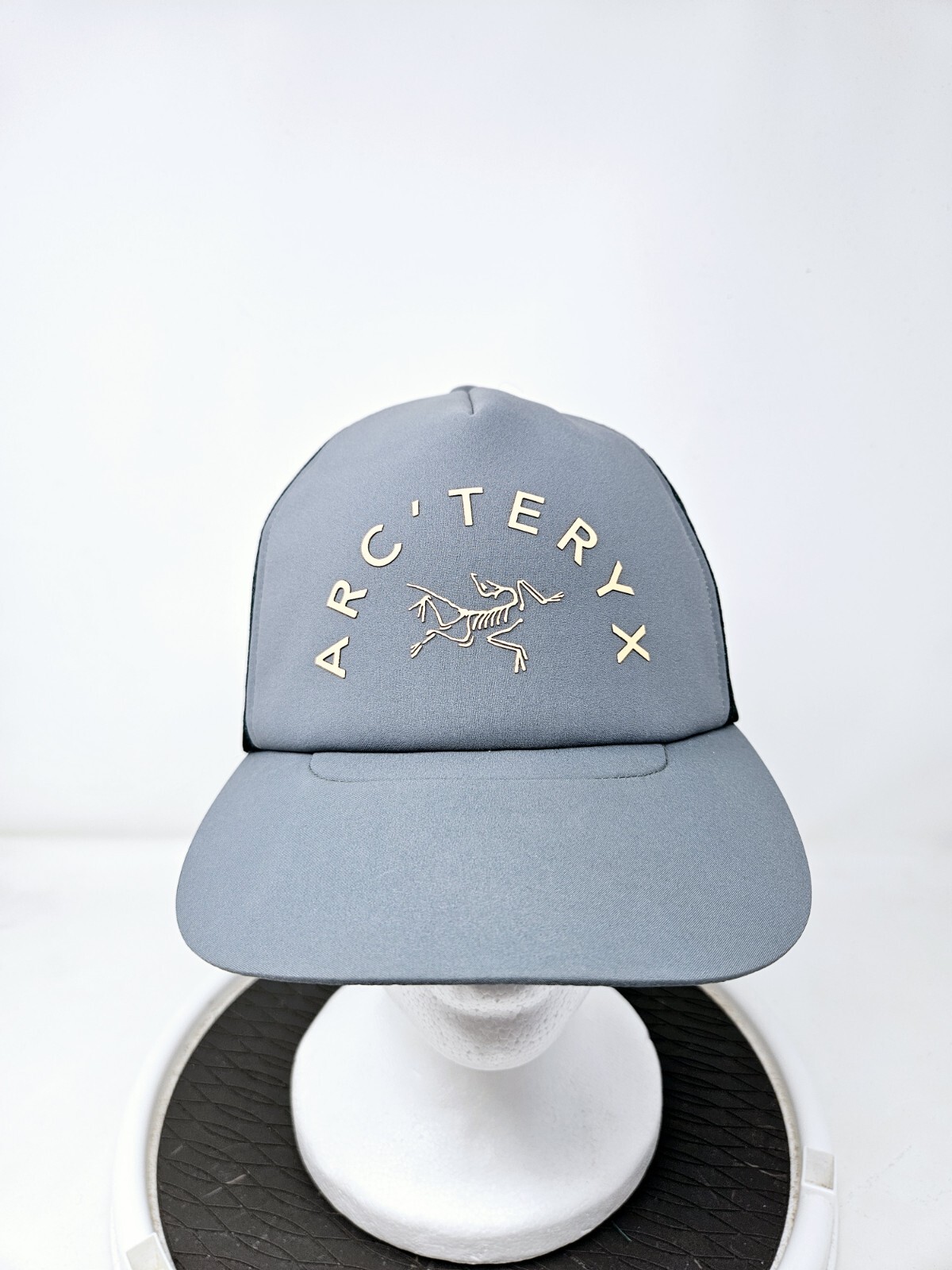 Arcteryx Hat Mens Snapback Gray Arch'teryx Bird Trucker Mesh Curved Cap Hiking