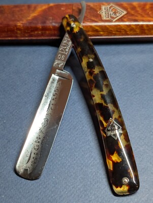 Vintage straight razor Puma #90