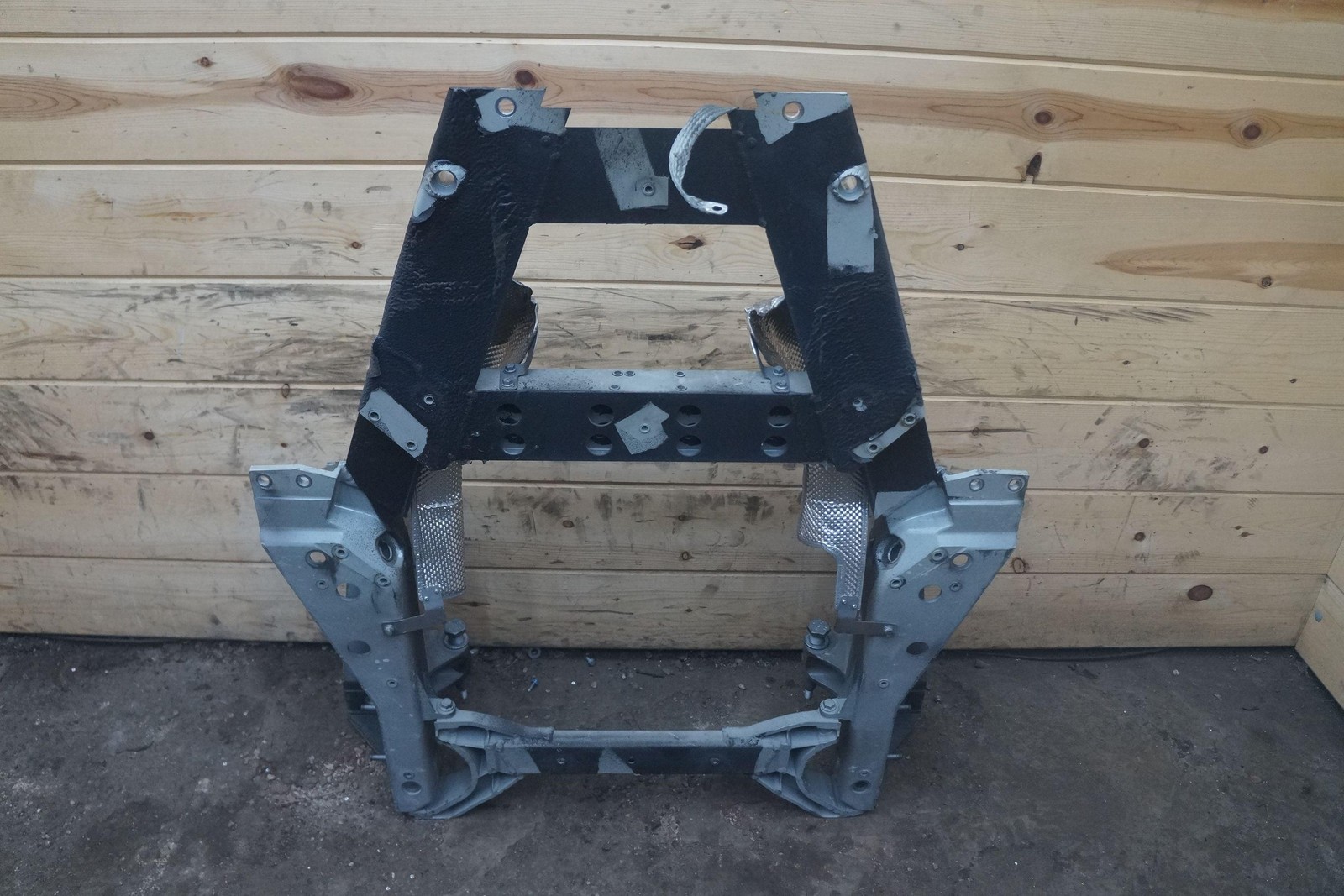 Rear Subframe Crossmember Cradle Support 985240844 Ferrari California 2008-14