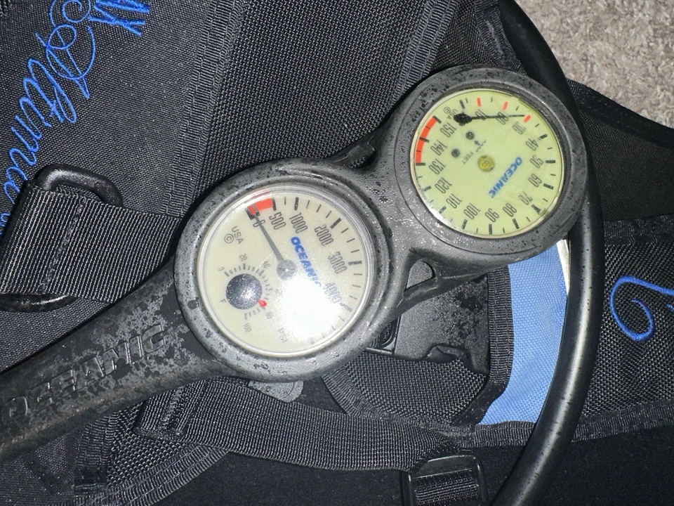 ScubaMax - Altima JX2000 Talla MD - Chaleco de Buceo Negro con Extras Foto 4 de 4