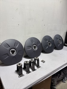 Take Off 22.5in SET OF 4 FlowBelow Aero Semi Wheel Covers Black With Brackets