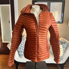 Arcteryx Women's Sz. XS Yerba Goose Down Puffer Jacket Orange Full Zip