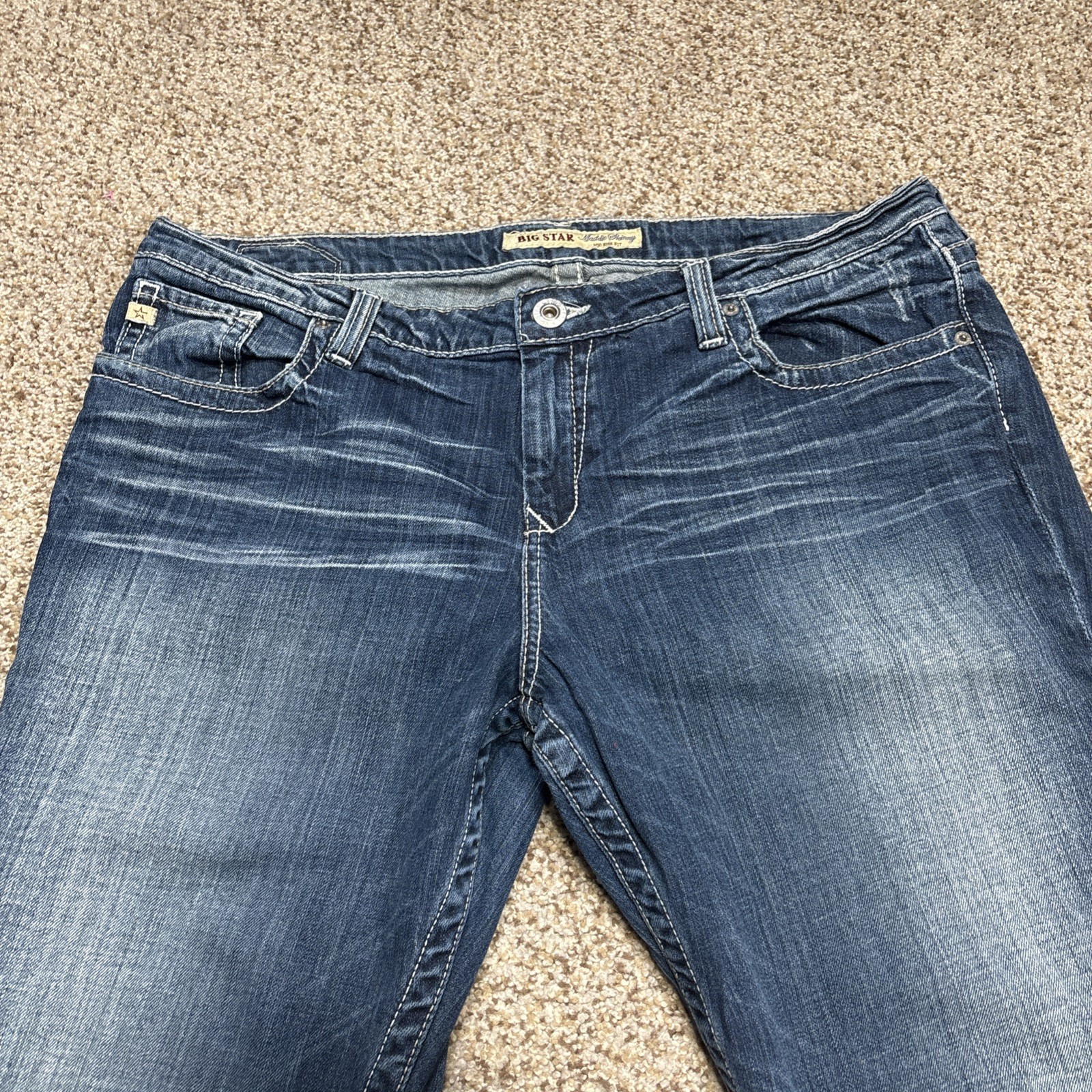 Big Star Maddie Skinny Mid Rise Fit jeans size 36L Fits 37 X 32.5 - View 2