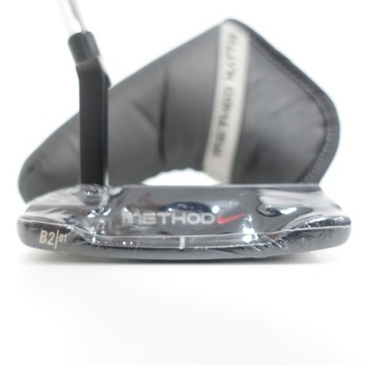 Unbenutzter NIKE GOLF METHOD MATTER B2-01 34 Zoll Putter RH mit Head Cover