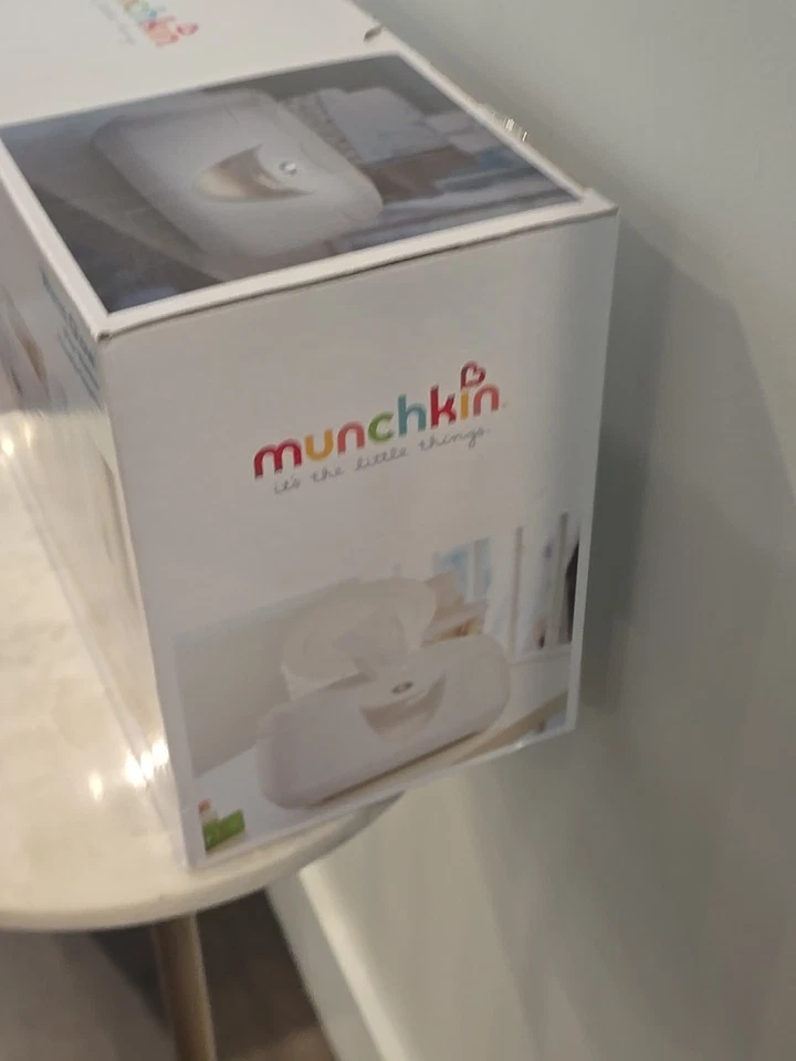 Munchkin® Warm Glow™ 婴儿和婴儿擦拭加热器,白色 — 第 3/4 张图片
