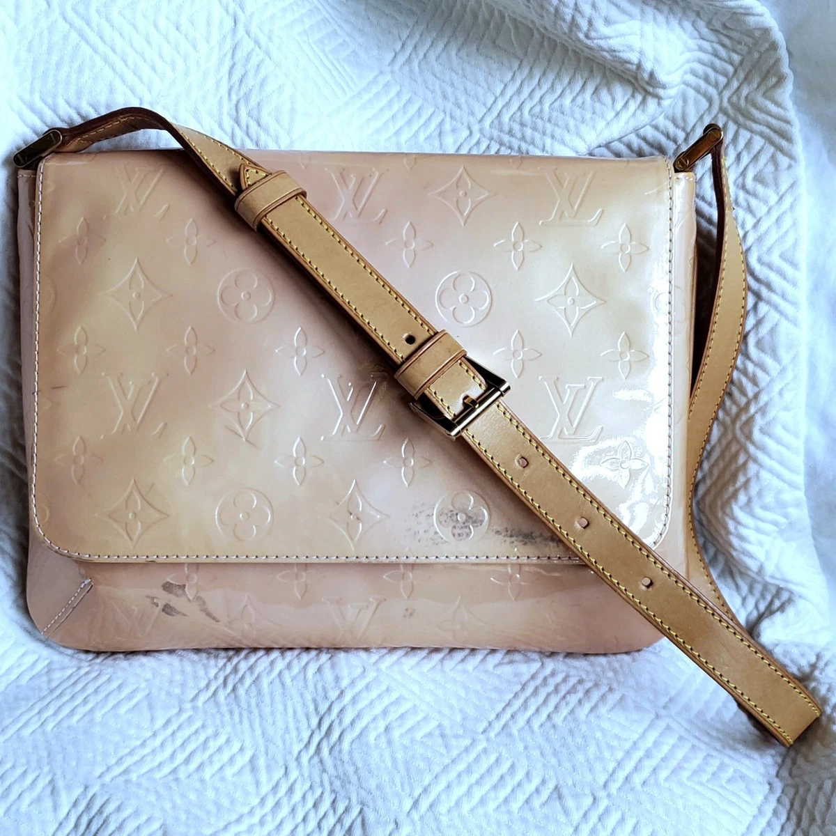 LOUIS VUITTON Beige Monogram Vernis Thompson Street Bag