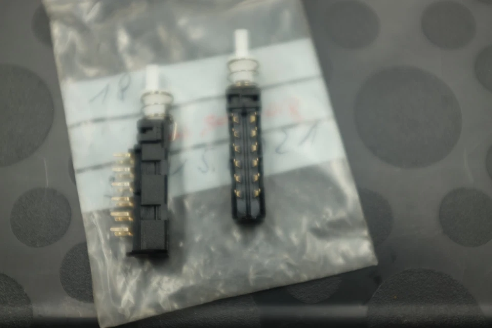 PAIR OF STUDER 55.15.0021 Push-Button Switch 1x4U lock A961 A962 A963 A970 NEW - Image 4 of 4