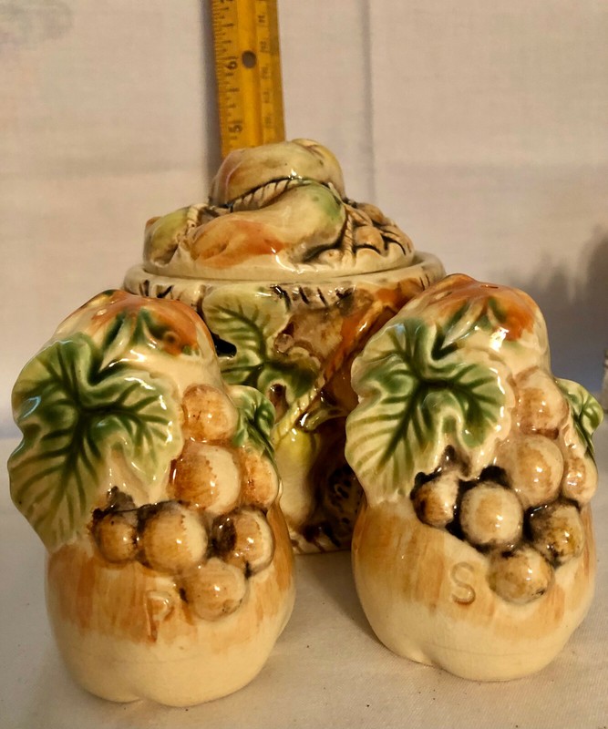 Vintage Fruit Salt/Pepper Shaker Set with Condiment Bowl