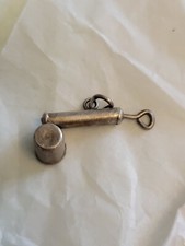 Dije fumigador bomba manual vintage de plata de ley movimiento años 70