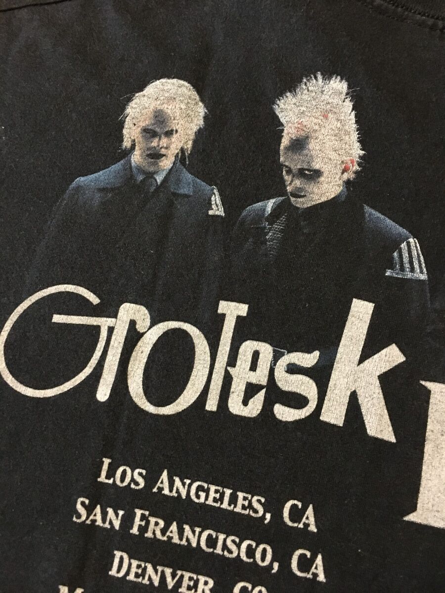 Men's Vintage (c) 2003 Marilyn Manson Grotesk Burlesk tour Men's Vintage (c) 2003 Marilyn Manson Grotesk Burlesk tour