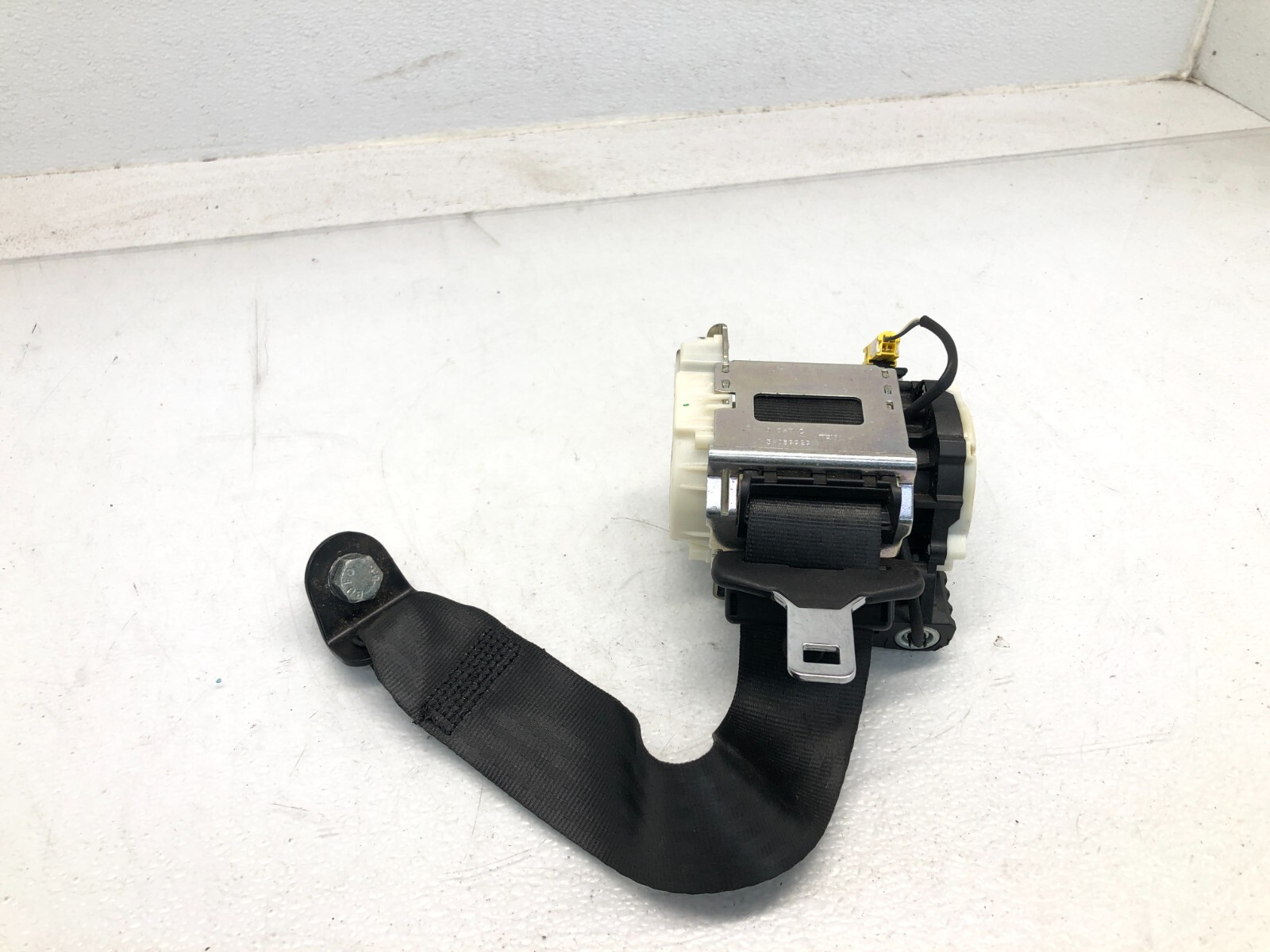 2008-2019 MASERATI GRANTURISMO S M145 RIGHT PASS REAR SEATBELT RETRACTOR OEM