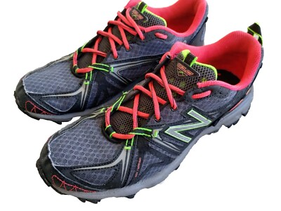 New Balance 610 V2 Women's Running Trail Shoes Sz M