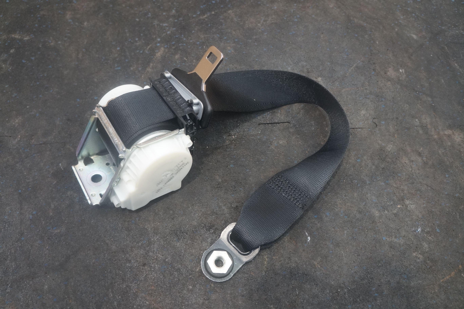 Rear Left Seat Belt Retractor OEM Ferrari FF 2014