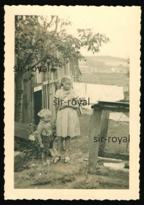 Brother and Sister with Geese Chick 1940 - Photo 6x9cm
