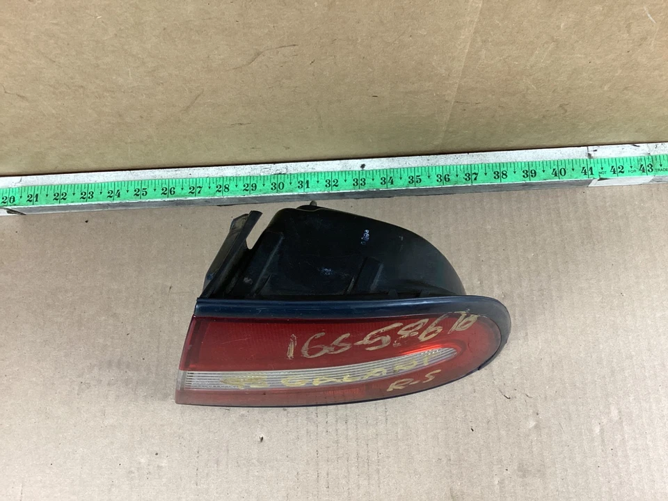 1994 - 1996 Mitsubishi Galant Rear Right Passenger Tail Light Lamp Taillight OEM - Image 3 of 4