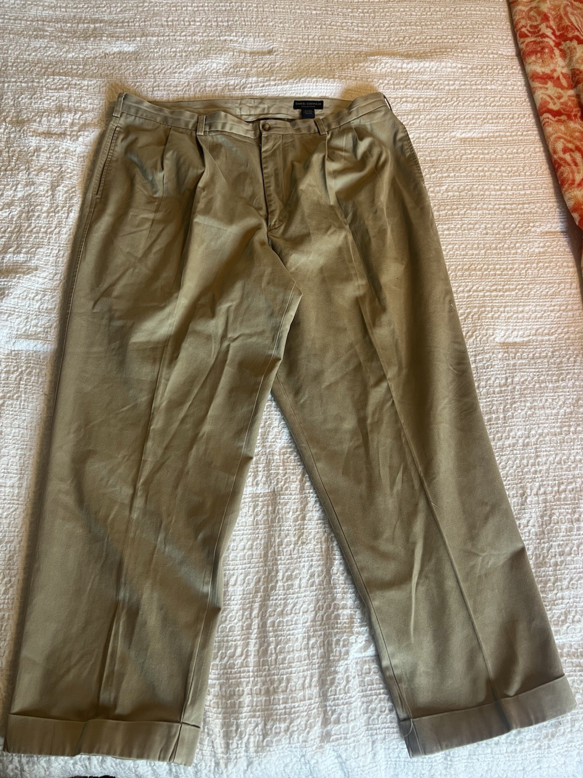 Daniel Cremieux Men's Khaki Cotton Pants Size 42/30 Pleated Straight Leg Dress