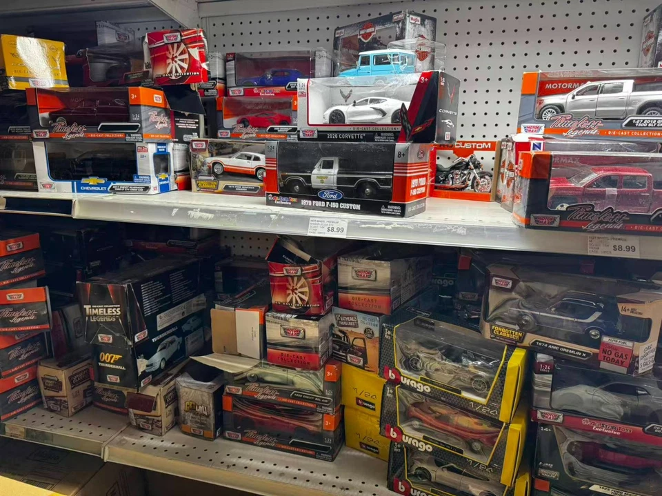 15 coches diecast dañados escala 1/24 Motormax/Maisto/JADA/BBurago/Welly - LOTE VENTA Foto 3 de 3