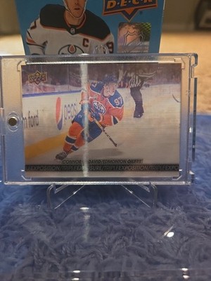 2017-18  Tim Hortons Upper Deck Series  TRIPLE EXPOSURE/CONNOR McDAVID 