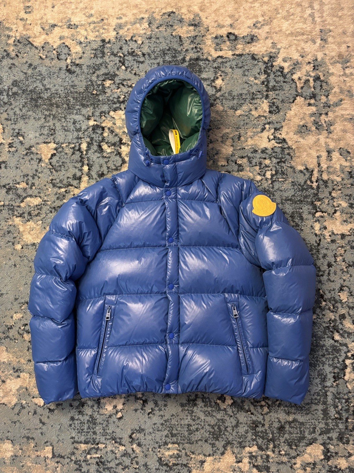 Moncler Puffer Jacket Size 2 US Medium Like New Flawless Condition-image
