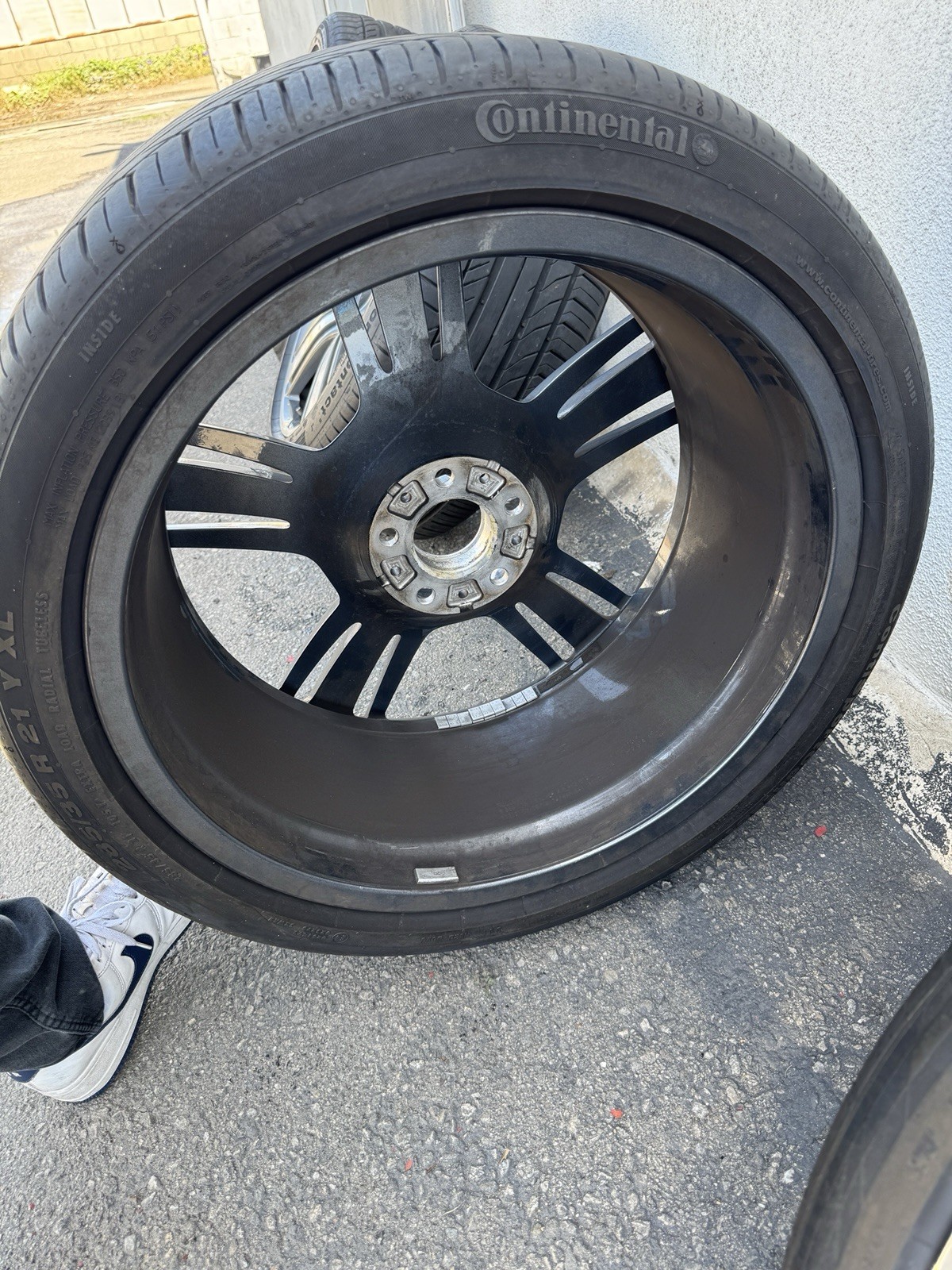 Rolls Royce Wraith/Ghost/Dawn/ Oem Wheels With Good Tires Included