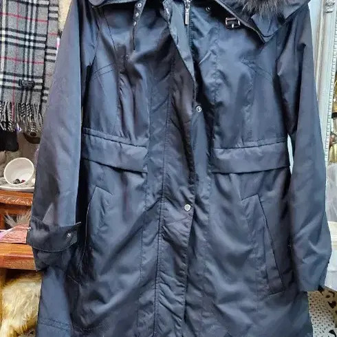 Chanel Black Faux Fur Trim Coat - Elegant Outerwear thumbnail 9