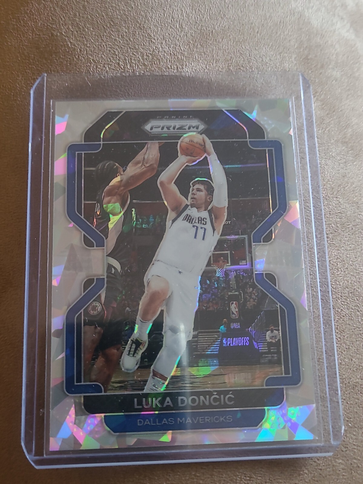 2021-22 Panini Prizm Luka Doncic Silver Cracked Ice Prizm #223 Superstar